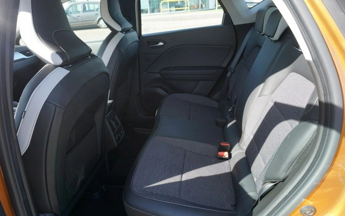 Renault Captur cena 96900 przebieg: 23300, rok produkcji 2022 z Wyszogród małe 562